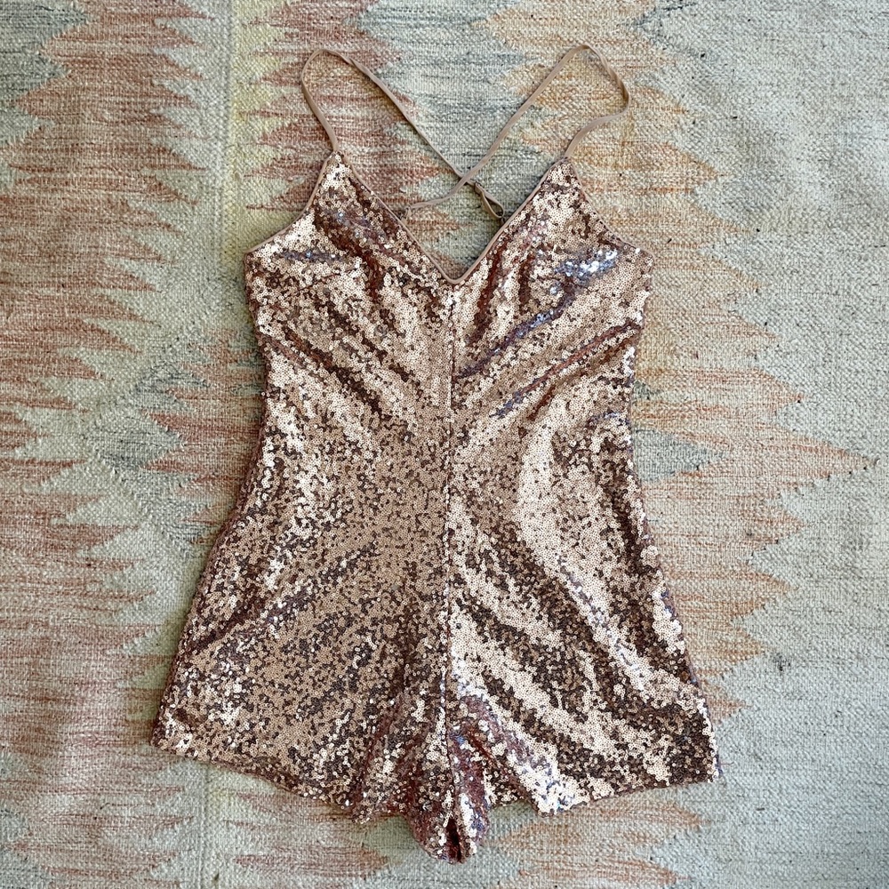 NWT Forever TwentyOne Rose Gold Sequin Jumper, sz Small - Picture 4 of 7